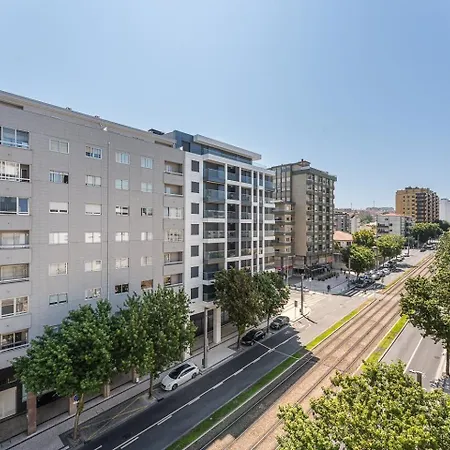 Guestready - Practical Hideout In Gaia Hotel Vila Nova de Gaia