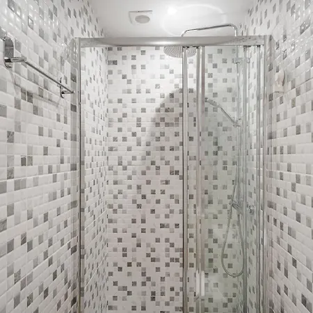 Guestready - Practical Hideout In Gaia